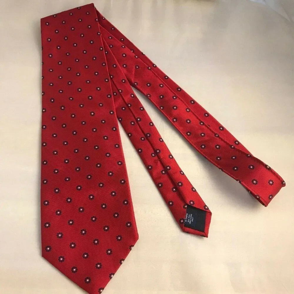 The Unbranded Brand #1152 red